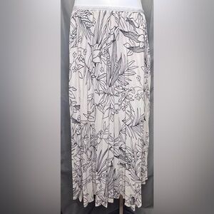 Babaton Pleated Cream and Black Floral Print Midi Pull Up Skirt Size Small